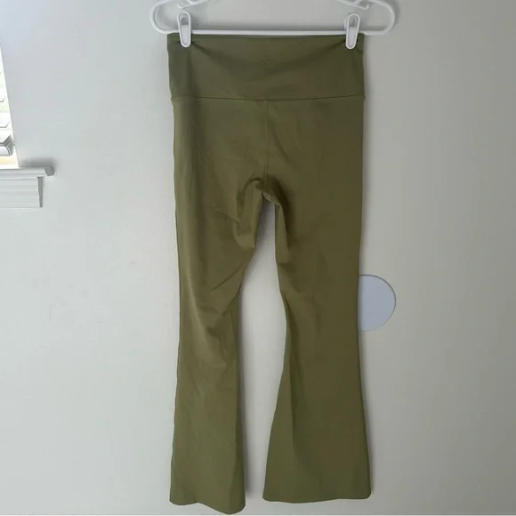 All in Motion Brushed Sculpt Ultra High Rise Flare Leggings - Picture 5 of 8